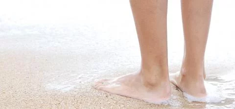 2 benen op het strand