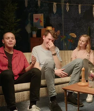 beeld uit video over condooms